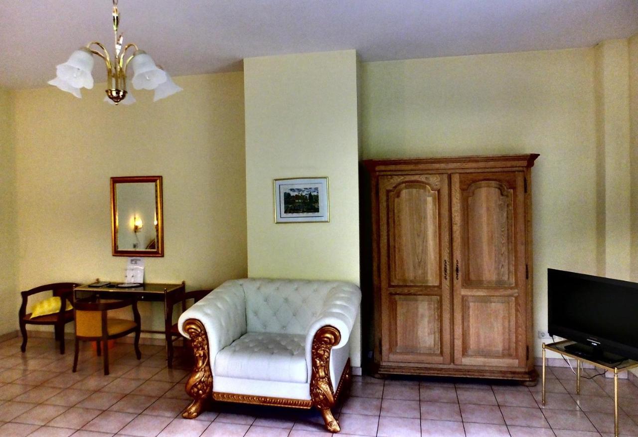 Weingut Und Hotel Haus Am Drachenloch Bad Honnef Habitación foto